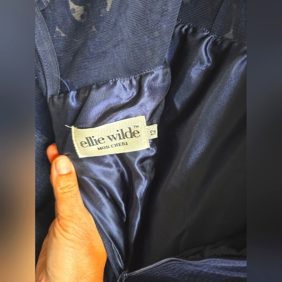 Ellie Wilde By Mon Cherie, Navy Lace And Tulle Ball Gown, Size 12 - Picture 8 of 10